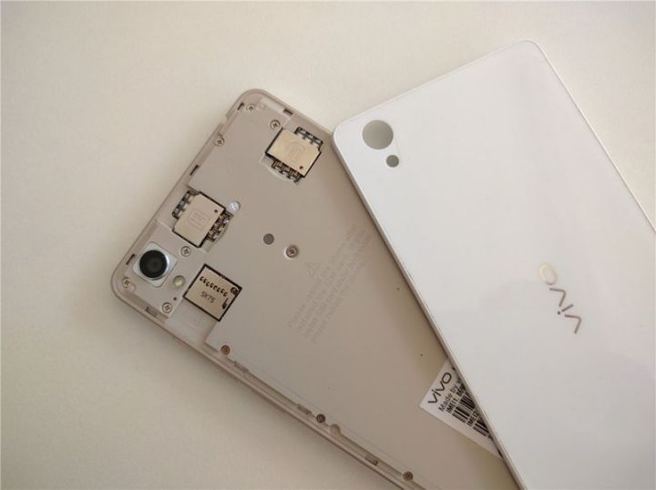 VIVO%20Y51%20Fashion%20Smartphone%20Dual%204G%20(2GB+16GB)%20-%20Image%204