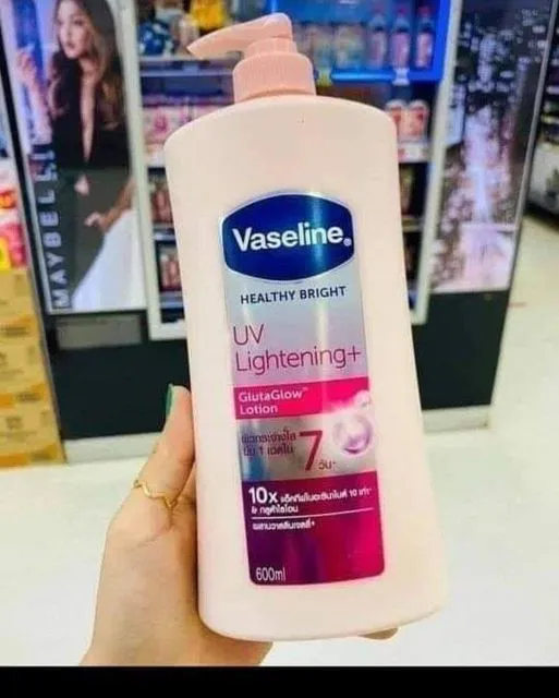Vaseline%20Gluta%20Glow%2010X%20Lotion-500ml%20-%20Image%204