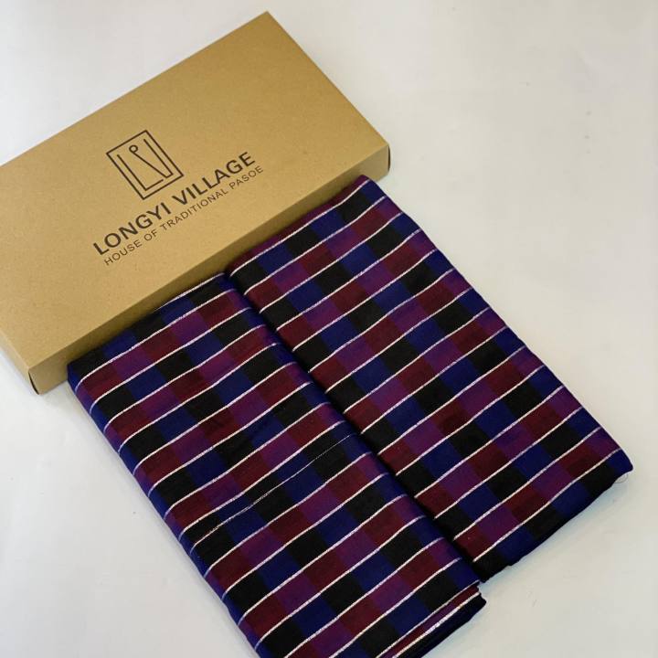 Longyi Village မဟူရာဥဒေါင်းပုဆိုး