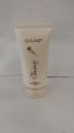 Galanz Classic Adore Whitening Hand Body Cream 75g. 