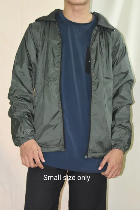 Branded%20Export%20Rain%20Coat%20-%20Unparalleled%20Quality%20and%20Style%20for%20Ultimate%20Comfort%20in%20Every%20Rainy%20Adventure%20-%20Image%205