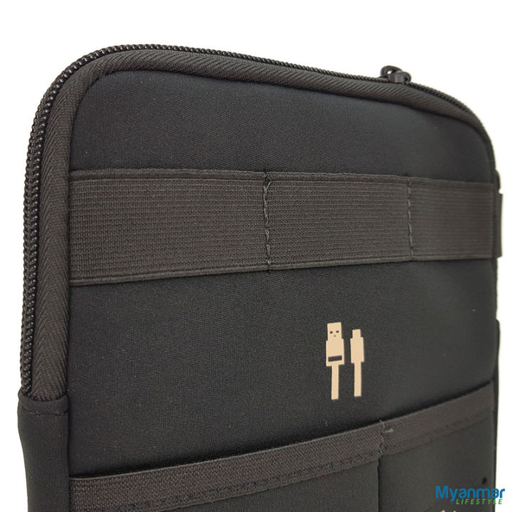 Organizer%20Pouch%20%E2%80%93%20Rivacase%20-%20Image%208