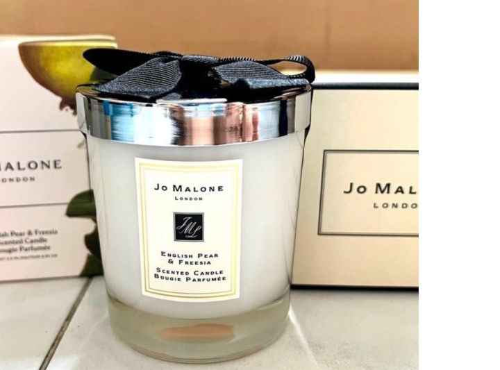 (Preorder)%C2%A0Jo%20Malone%20London%20English%20Pear%20&%20Freesia%20Home%20Candle%20200g%20with%20box%20-%20Image%202