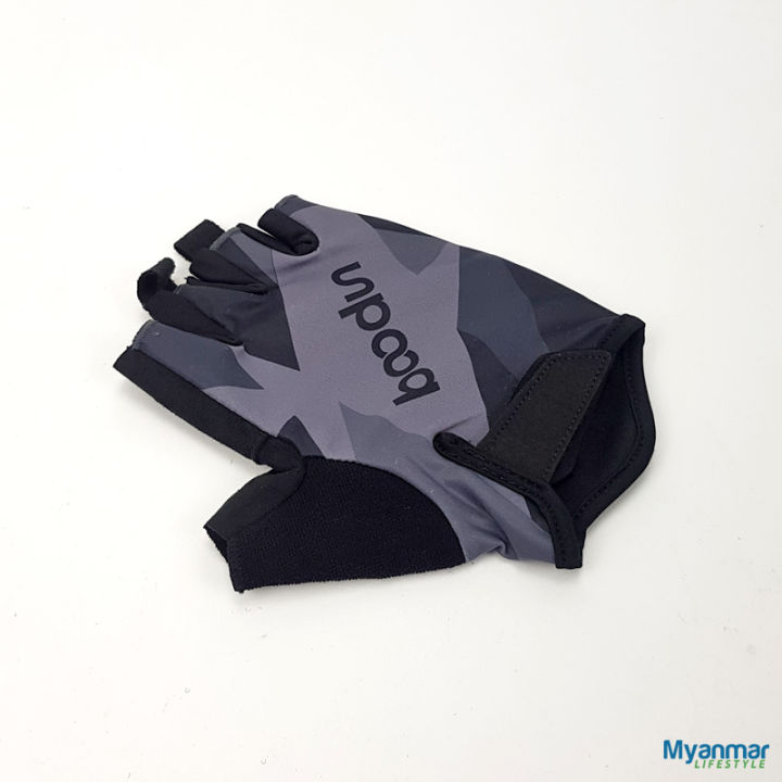 Fingerless%20Gel%20Cycling%20Gloves%20%E2%80%93%20Boodun%20-%20Image%207