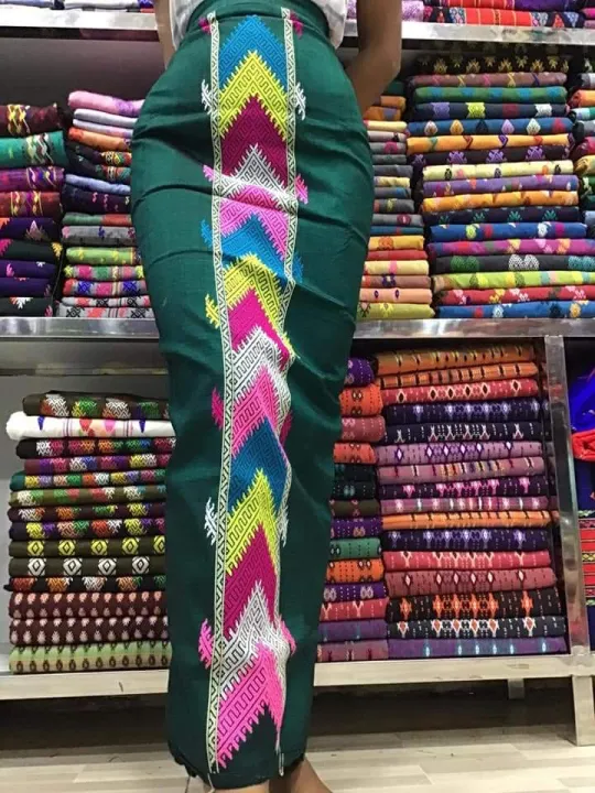 Kachin%20traditional%20clothing%20-%20Image%205