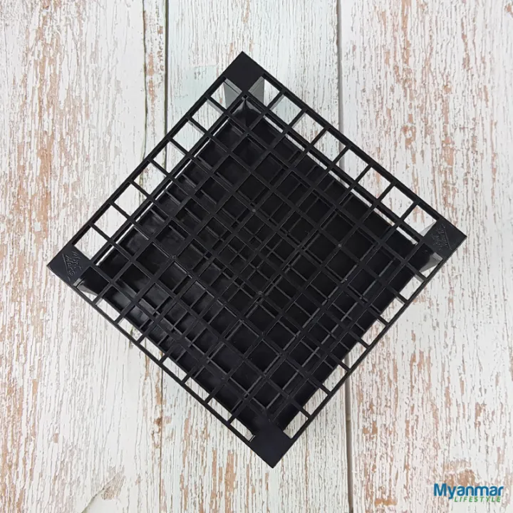 Paintbrush%20and%20Pencil%20Holder%20%E2%80%93%2096%20regular%20compartments%20%E2%80%93%20Mont%20Marte%20%E2%80%93%20Studio%20Tidy%20-%20Image%205