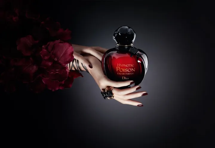 Dior%20Hypnotic%20Poison%20Eau%20De%20Parfum%20100%20ml%20for%20women%20(First%20copy)%20-%20Image%206