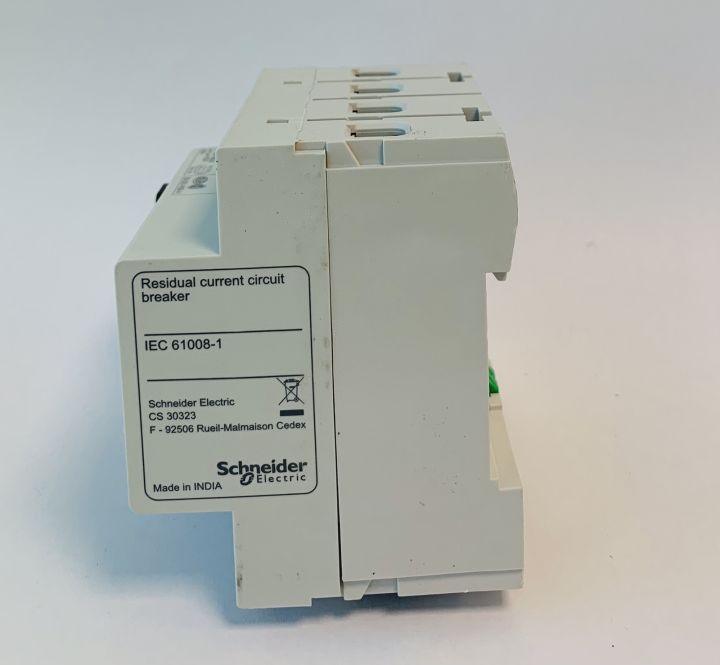4Pole,%2040A,%2030mA,%20Easy9,%20AC%20Type,%20RCCB%20Breaker%20-%20Image%203