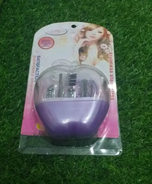 9%20in%201%20Nail%20Manicure%20Set%20with%20Apple%20Sharp%20Box%20-%20Image%205