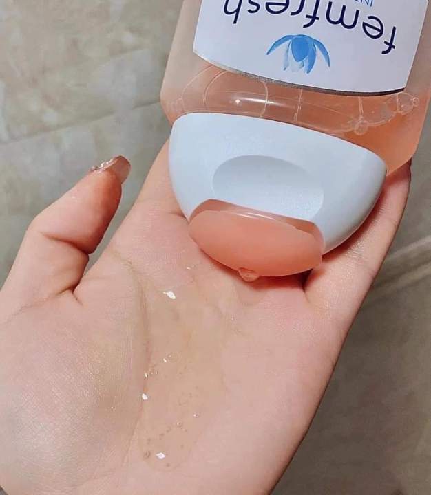 Femfresh%20Daily%20Wash%20(250ml)%20Made%20In%20UK%20-%20Image%205