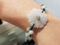 Flower jade bracelet, ကျောက်စိမ်း ပန်းပွင့်လက်ပတ်. 