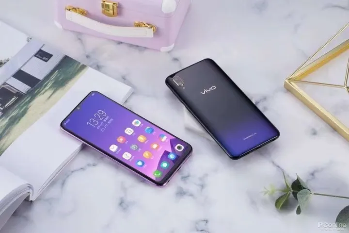 VIVO%20Y93%20Music%20&%20Fashion%2018:9%20HD+(6GB+128GB)%20-%20Image%203