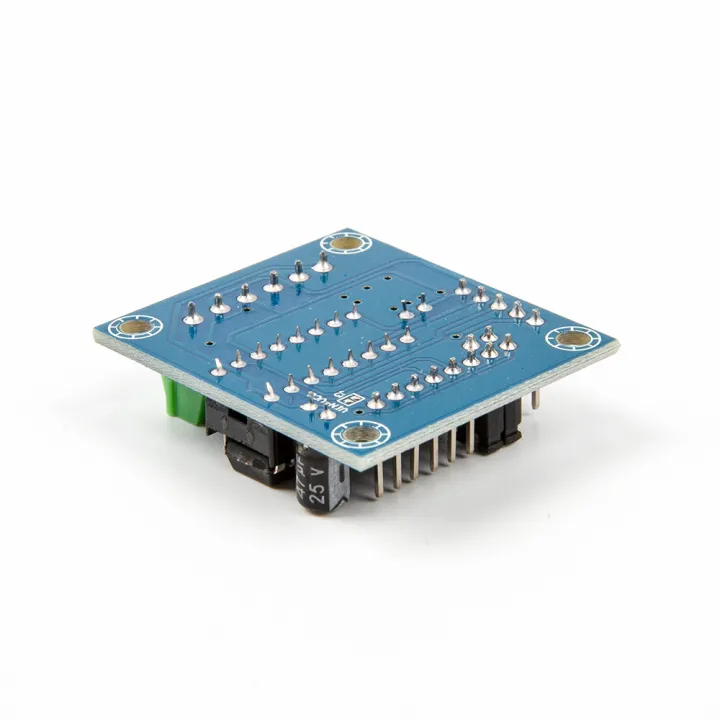 L293D%20Mini%204-Channel%20Motor%20Drive%20Shield%20Expansion%20Board%20(For%20Arduino%20UNO,%20MEGA%202560)%20-%20Image%204