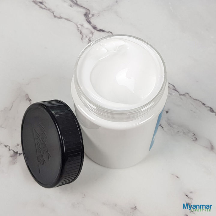 Titanium%20White%20%E2%80%93%20300ml%20%E2%80%93%20Acrylic%20Paint%20%E2%80%93%20Mont%20Marte%20-%20Image%202