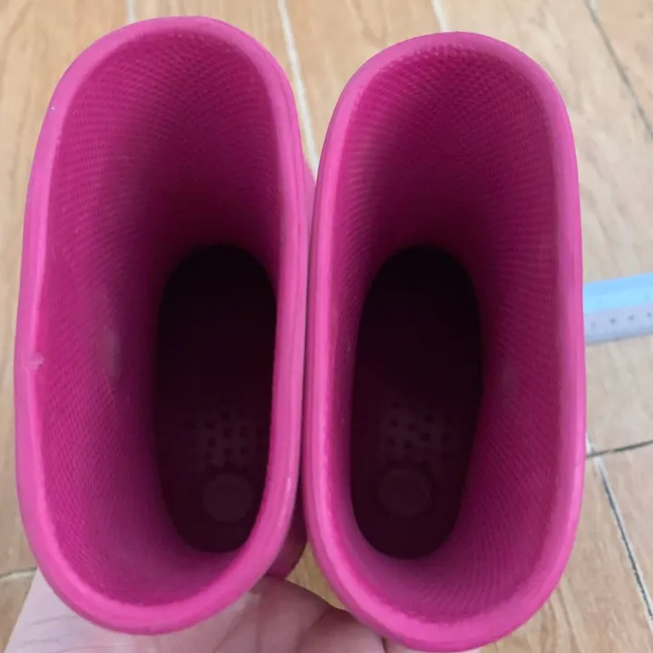 %E1%80%80%E1%80%9C%E1%80%B1%E1%80%B8%E1%80%85%E1%80%AE%E1%80%B8%20%E1%80%99%E1%80%AD%E1%80%AF%E1%80%B8%E1%80%85%E1%80%AE%E1%80%B8%E1%80%96%E1%80%AD%E1%80%94%E1%80%95%E1%80%BA%20used%20%E1%80%A1%E1%80%9E%E1%80%94%E1%80%B7%E1%80%BA%20Baby%20Kid%20Shoe%20HawKins%20Rain%20Boot%20Preloved%20waterproof%20-%20Image%203