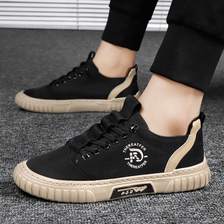 Korean%20Design%20Fashion%20Sneaker%20Shoes%20Stylish%20and%20Durable%20Men's%20Sneakers,%20High-Quality%20Materials%20for%20Sleek%20Design%20-%20Image%202