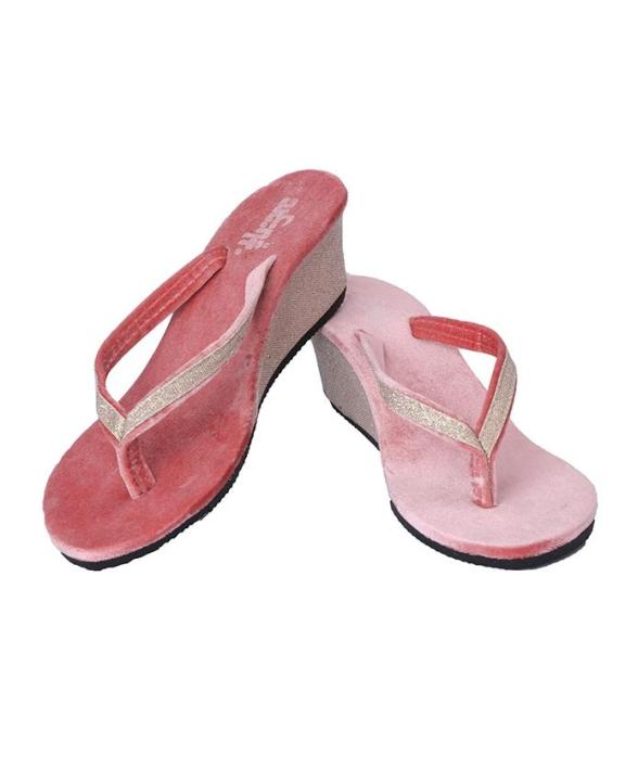 Thin%20Ya%20Nant%20Women's%20Wear%20Traditional%20Flip%20Flops%20-%20Light%20Pink%20-%20Image%203