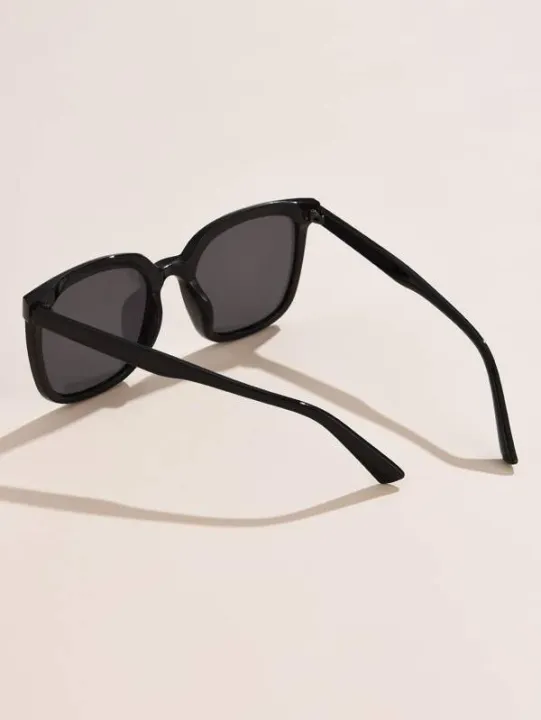Classic%20Vintage%20Square%20Sunglasses%20Oversized%20Sunglasses%20Women%20&%20Men%20Retro%20Black%20Luxury%20Sun%20Glasses%20UV400%20-%20Image%204