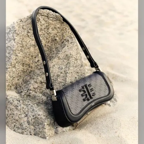 JW%20PEI%20Women's%20FEI%20Joy%20Shoulder%20Bag%20-%20Image%204