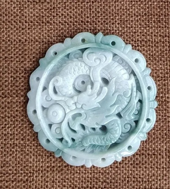 Dragon%20jade%20pendant,%20%E1%80%80%E1%80%BB%E1%80%B1%E1%80%AC%E1%80%80%E1%80%BA%E1%80%85%E1%80%AD%E1%80%99%E1%80%BA%E1%80%B8%20%E1%80%94%E1%80%82%E1%80%AB%E1%80%B8%E1%80%86%E1%80%BD%E1%80%B2%E1%80%9E%E1%80%AE%E1%80%B8%E1%81%8A%20-%20Image%203
