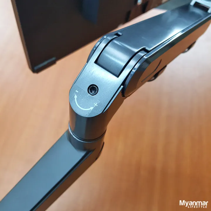 Dual%20Monitor%20Arm,%20Monitor%20Mount%20-%20Image%207