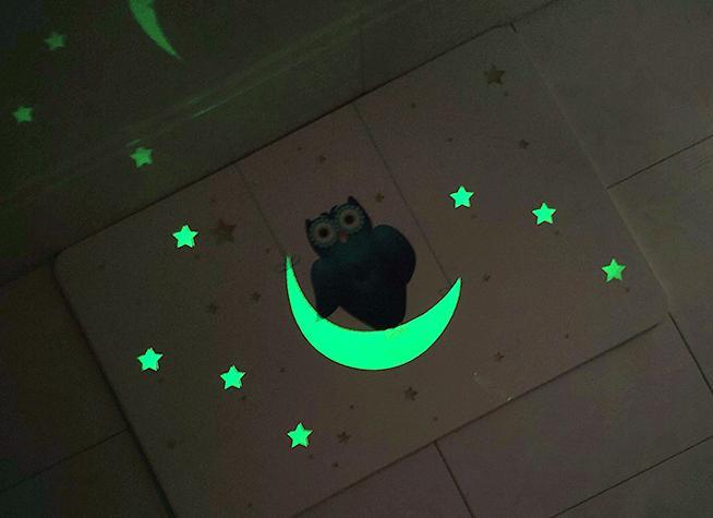Glow-in-the-Dark%20Japanese%20Mineral%20Stone%20Bath%20Mat,%20Super%20Absorbent%20Diatomite%20Mat%20Quick%20Dry%20Toilet%20Bathroom%20Mat%20With%20Extra%20Anti-slip%20Net%20-%20Image%205