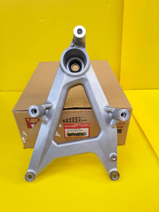 (Preorder)%20Swingarm%20for%20the%20Click%20160i,%20Click%20160.%20Available%20in%20disc%20and%20drum%20brake%20models.%20Select%20product.%20-%20Image%206