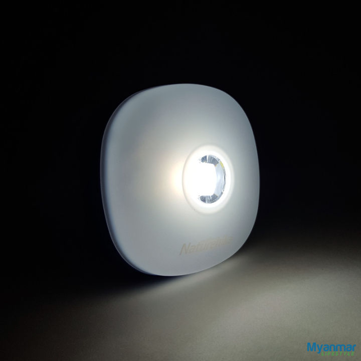 Waterproof%20Outdoor%20Camping%20Lantern%20-%20Image%207