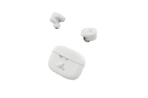 JBL%20Tune%20130%20NC%20TWS%20True%20wireless%20noise%20cancelling%20earbuds%20-%20Image%204