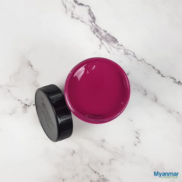 Magenta%20%E2%80%93%20300ml%20%E2%80%93%20Acrylic%20Paint%20%E2%80%93%20Mont%20Marte%20-%20Image%203