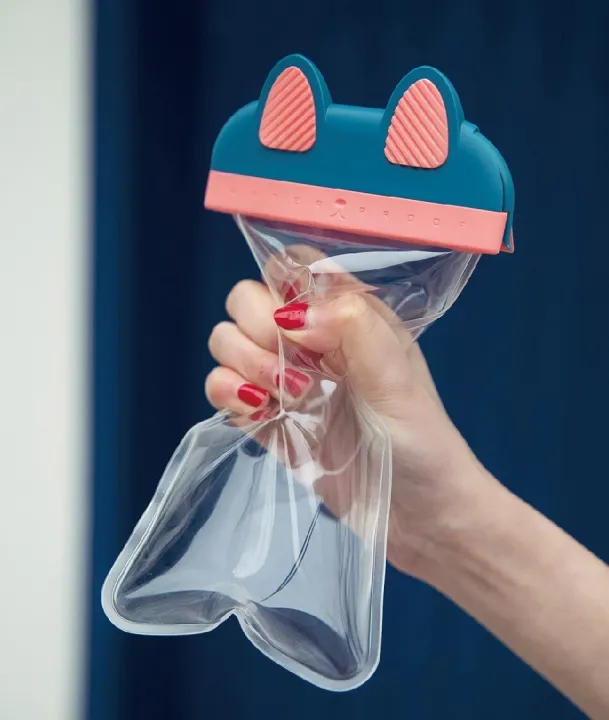 (Preorder)%20WIWU%20Waterproof%20Phone%20Bag%20Dry%20Bag%20Waterproof%20Phone%20Bag%20IPX8%20Waterproof%20for%20Outdoor%20Beach%20Sports%20Travel%20Fits%20iPhone%20Android%20Devices%20-%20Image%207