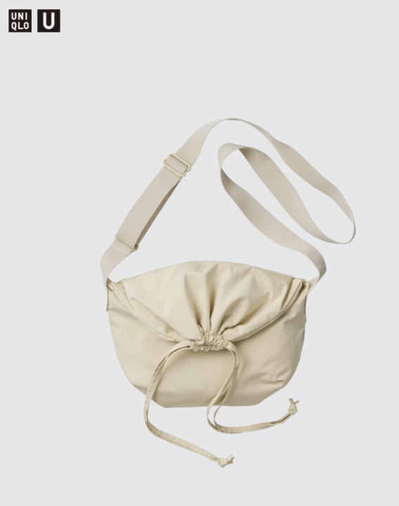 Uniqlo%20Japan%20Authentic%20*Drawstring%20Bag%20(Medium)%20*Pls%20check%20the%20size%20*Long%20adjustable%20strap%20-%20Image%206