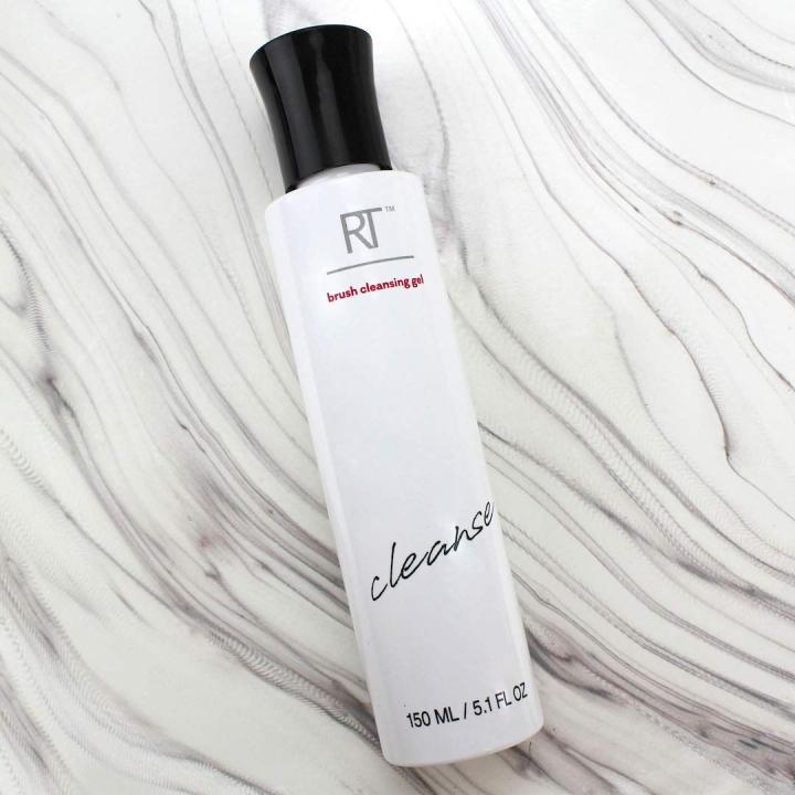 Real%20Techniques%20Brush%20Cleansing%20Gel%20150%20ml%20-%20Image%203