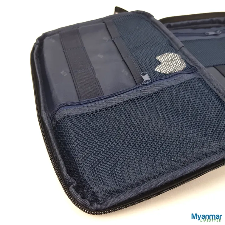 Organizer%20Case%20%E2%80%93%20Rivacase%20-%20Image%2010