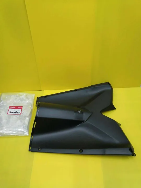 (Preorder)%20Black%20Plastic%20Keyhole%20Cover%20for%20Click%20125i,%20Old%20Model,%20First%20Generation%20(Matte%20Black%20Inner%20Windshield),%20Genuine,%20Honda,%20Free%20Shipping,%2081141-KZR-700ZD%20-%20Image%204