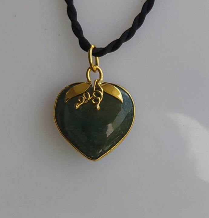 Heart shape jade pendant 18 mm, ရွှေအစစ် စိမ် အသဲပုံကျောက်စိမ်း ဆွဲသီး