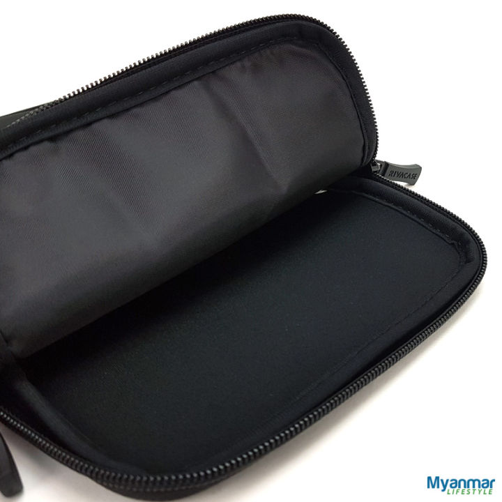 Organizer%20Pouch%20%E2%80%93%20Rivacase%20-%20Image%209