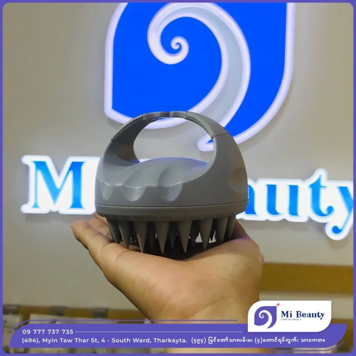 Scalp%20Brush%20(Cannot%20Choose%20Colour)%20-%20Image%204