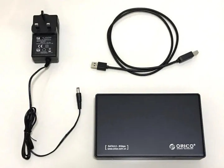 USB%203.0%203.5-inch%20SATA%20External%20Hard%20Drive%20Enclosure%20-%20Image%202