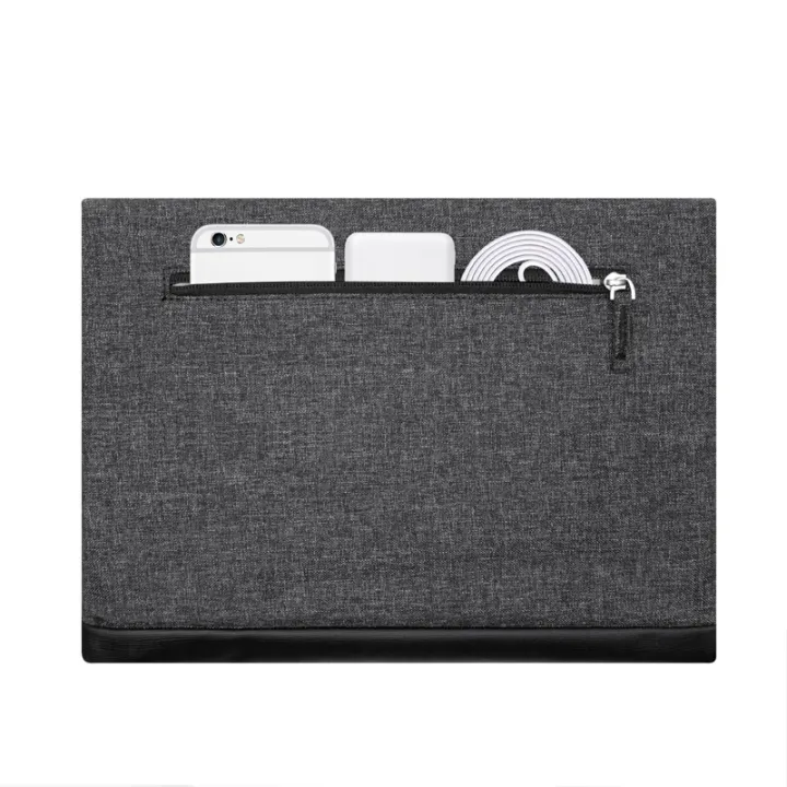 Rivacase%20Slimline%20Laptop%20Sleeve%20-%20Image%207