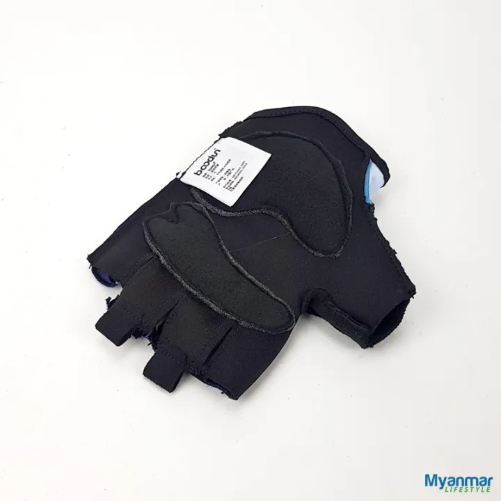 Fingerless%20Gel%20Cycling%20Gloves%20%E2%80%93%20Boodun%20-%20Image%208