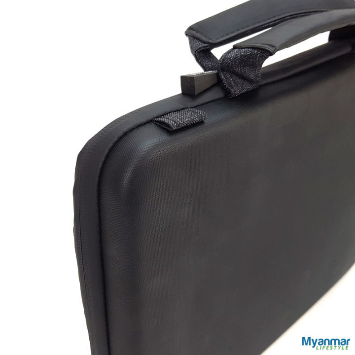 Hard-Shell%20Laptop%20Bag%20-%20Rivacase%20-%20Image%207