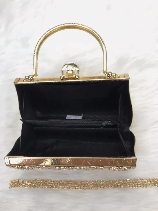 (Preorder)%C2%A0Evening%20bags,%20handbags,%20party%20bags,%20arm%20bags%20B1-B10.%20Comes%20with%20a%20long%20chain%20strap%20for%20shoulder%20carrying.%20New%20design.%20-%20Image%208