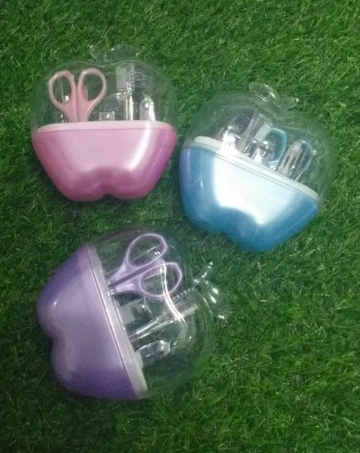 9%20in%201%20Nail%20Manicure%20Set%20with%20Apple%20Sharp%20Box%20-%20Image%204