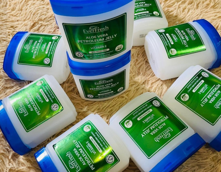 Everfresh%20petroleum%20Skin%20Jelly%20Original%20/%20Aloe%20Vera%20Jelly%20(225ml)%20for%20Skin%20Care%20-%20Image%2010