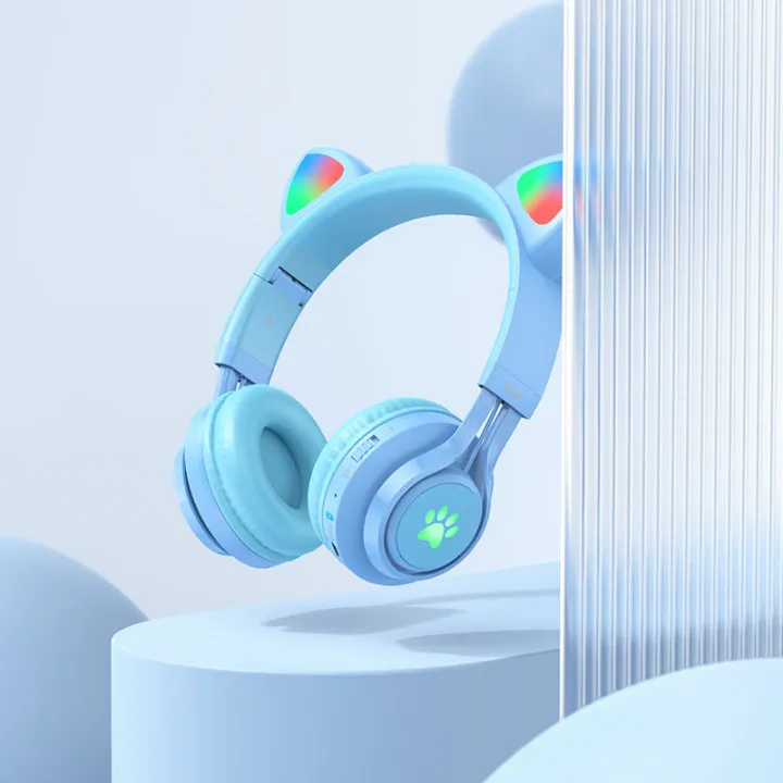 Hoco%20W39%20Cat%20ear%20wireless%20headphones%20for%20kids%20-%20Image%203