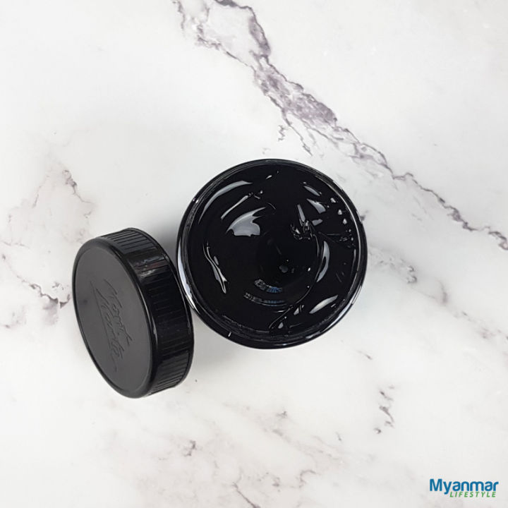 Lamp%20Black%20%E2%80%93%20300ml%20%E2%80%93%20Acrylic%20Paint%20%E2%80%93%20Mont%20Marte%20-%20Image%202