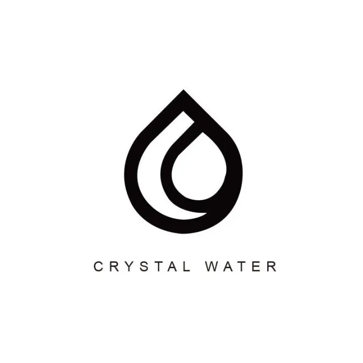 Crystal%20Water%20Bottles%20Clear%20Quartz%20-%20Image%204