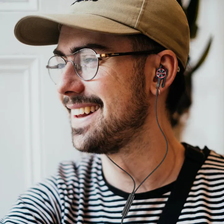 Hoco%20%E2%80%9CM84%20Perfection%E2%80%9D%203.5mm%20Wired%20earphones%20with%20mic%20-%20Image%207