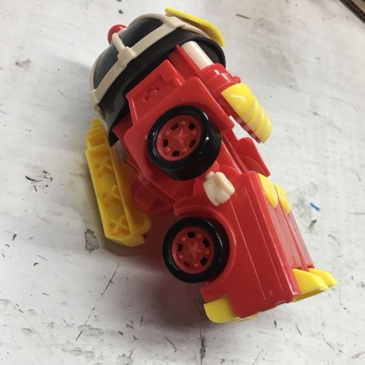 Robocar%20Poli%20Transformation%20Robot%20Poli%20Amber%20Roy%20Car%20Toys%20Action%20Figure%20Toys%20-%20Image%204